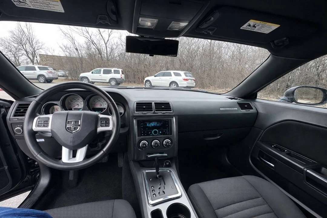 2013 Dodge Challenger 3rd Gen - Image 7 of 8