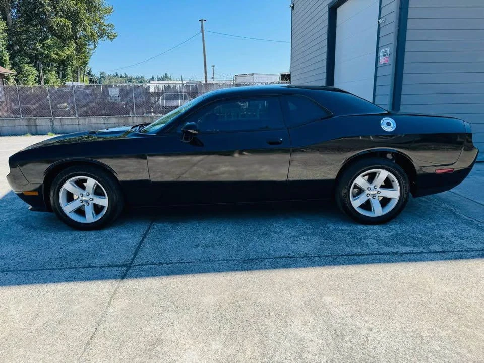 2013 Dodge Challenger 3rd Gen - Image 7 of 17