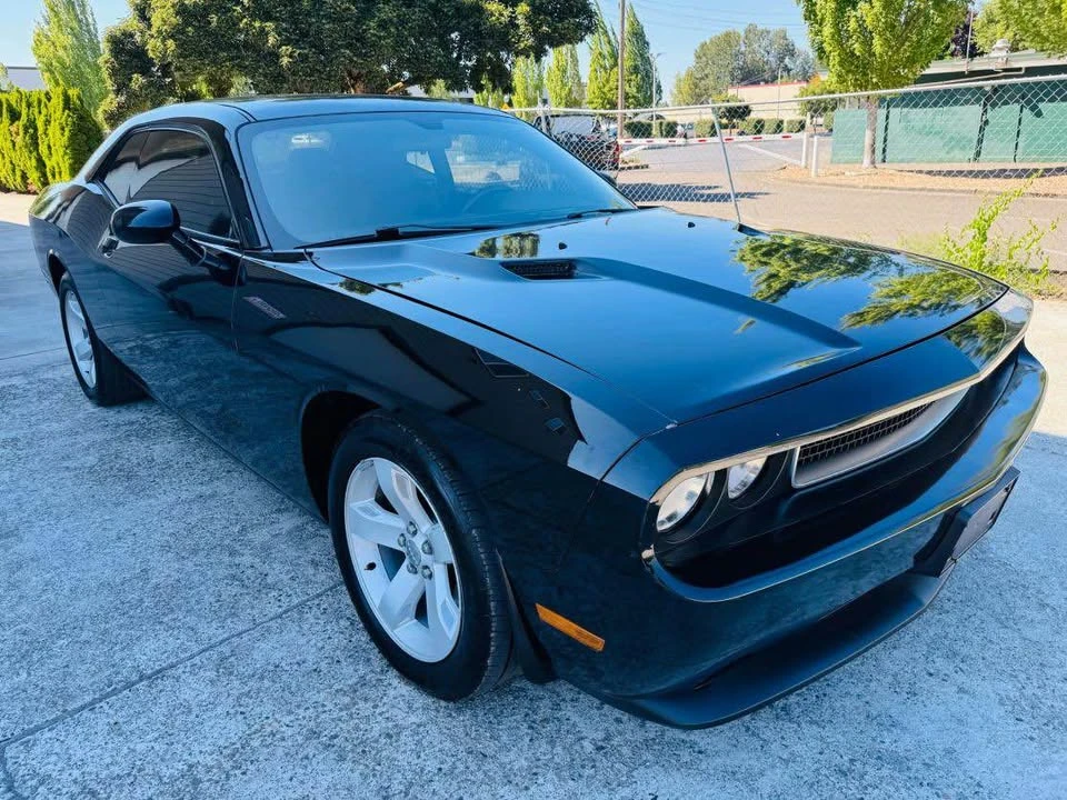 2013 Dodge Challenger 3rd Gen - Image 4 of 17