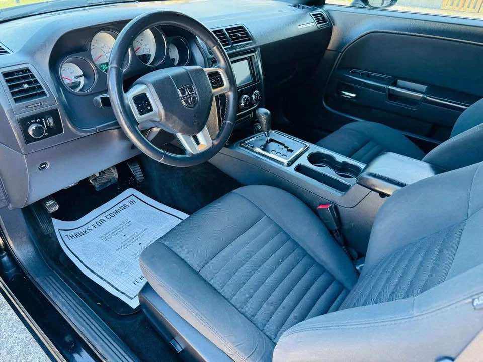 2013 Dodge Challenger 3rd Gen - Image 8 of 17