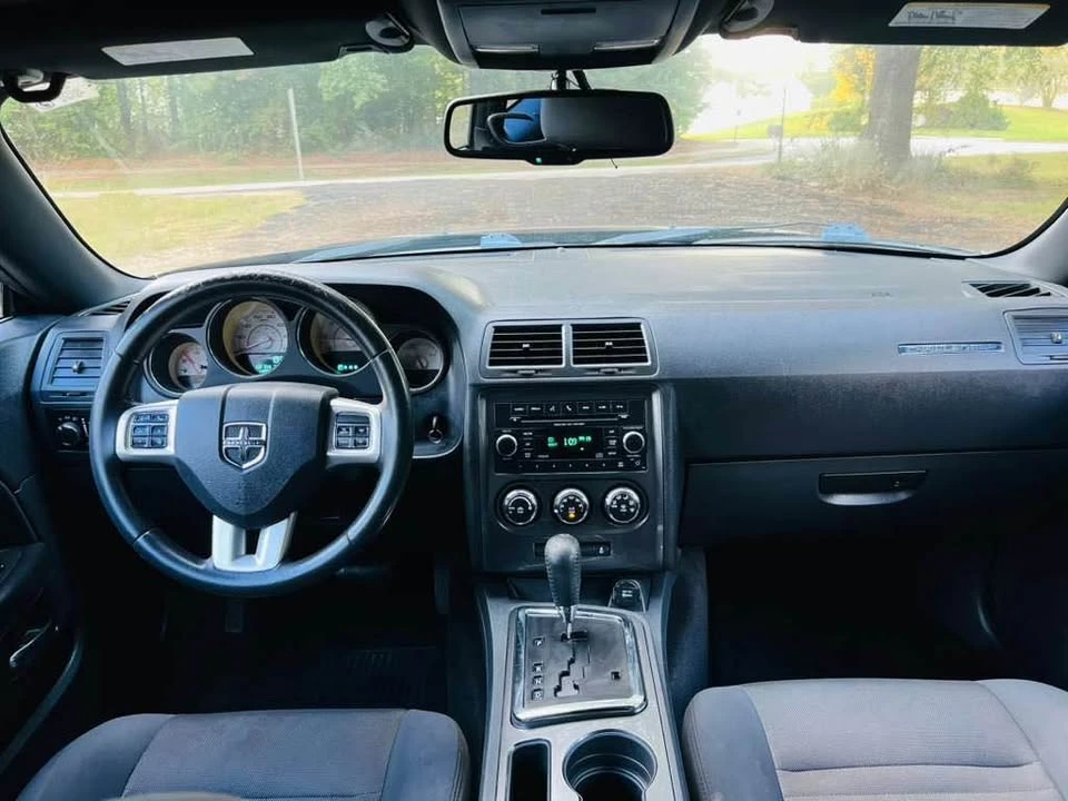2013 Dodge Challenger 3rd Gen - Image 9 of 14