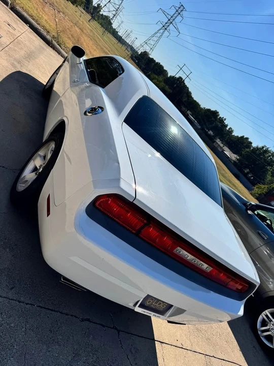 2013 Dodge Challenger 3rd Gen - Image 3 of 9