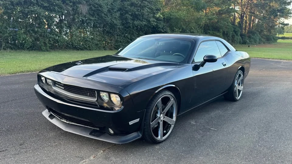 2013 Dodge Challenger 3rd Gen - Image 3 of 17