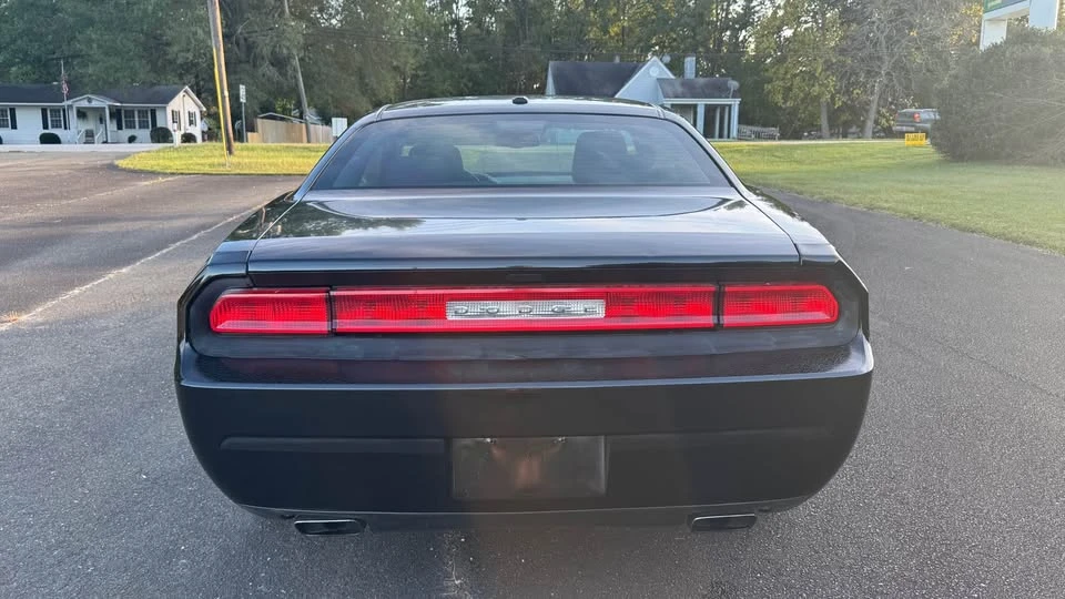 2013 Dodge Challenger 3rd Gen - Image 6 of 17