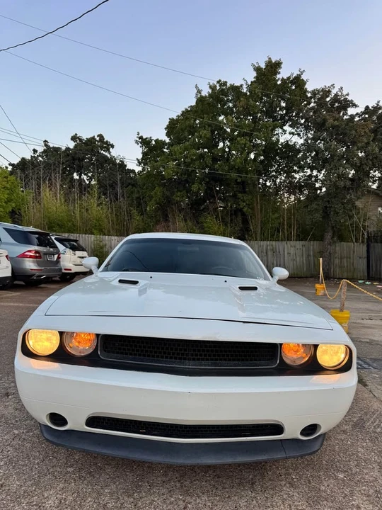 2013 Dodge Challenger 3rd Gen - Image 5 of 10