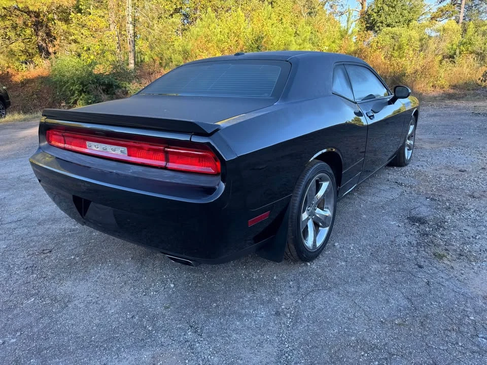 2013 Dodge Challenger 3rd Gen - Image 3 of 15