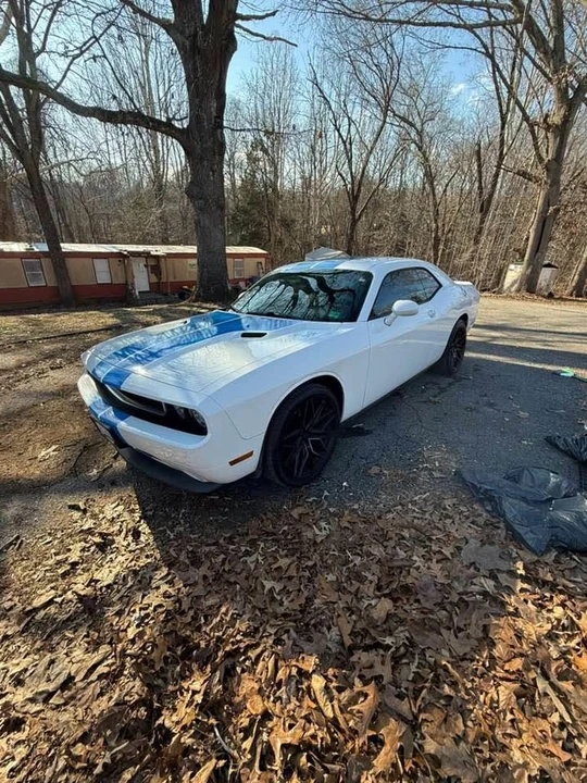 2013 Dodge Challenger 3rd Gen - Image 3 of 19