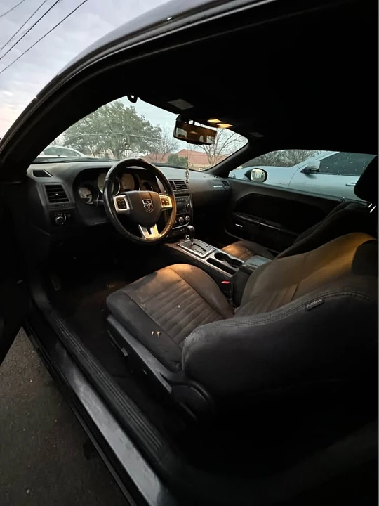 2013 Dodge Challenger 3rd Gen - Image 4 of 5