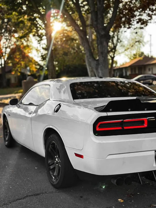 2013 Dodge Challenger 3rd Gen - Image 5 of 12