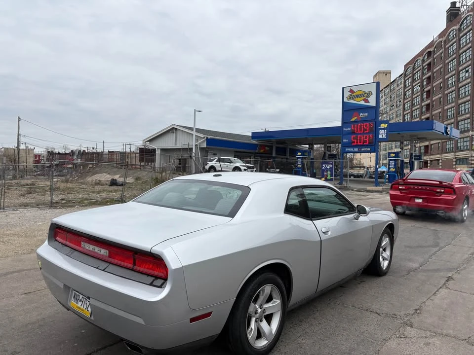 2013 Dodge Challenger 3rd Gen - Image 6 of 7