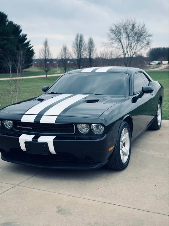 2013 Dodge Challenger 3rd Gen - Image 2 of 8