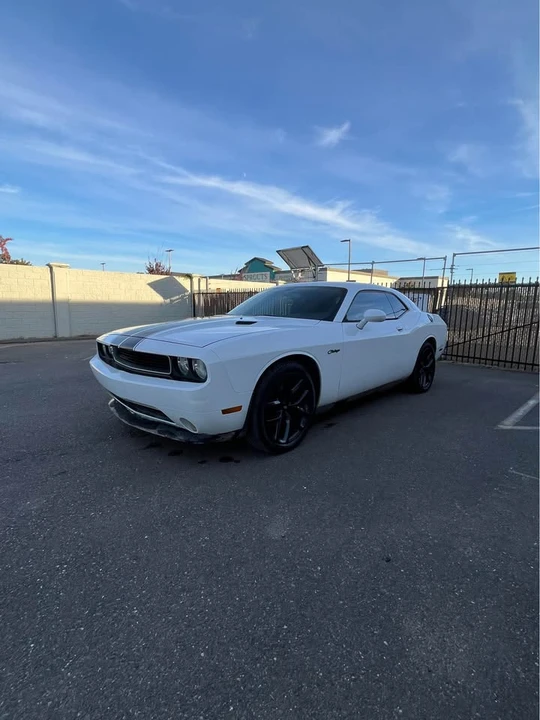 2013 Dodge Challenger - Image 2 of 13
