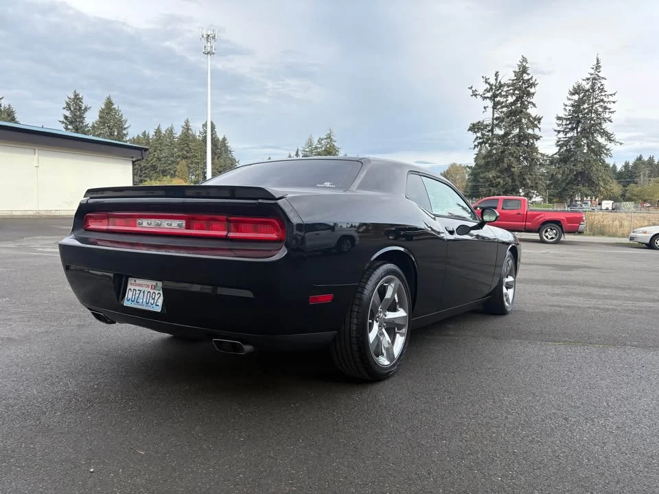 2013 Dodge Challenger - Image 4 of 11