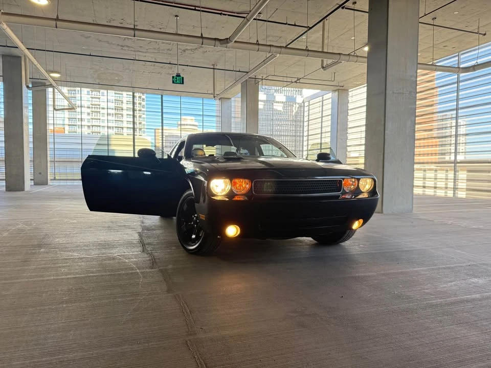 2013 Dodge Challenger 3rd Gen - Image 6 of 7