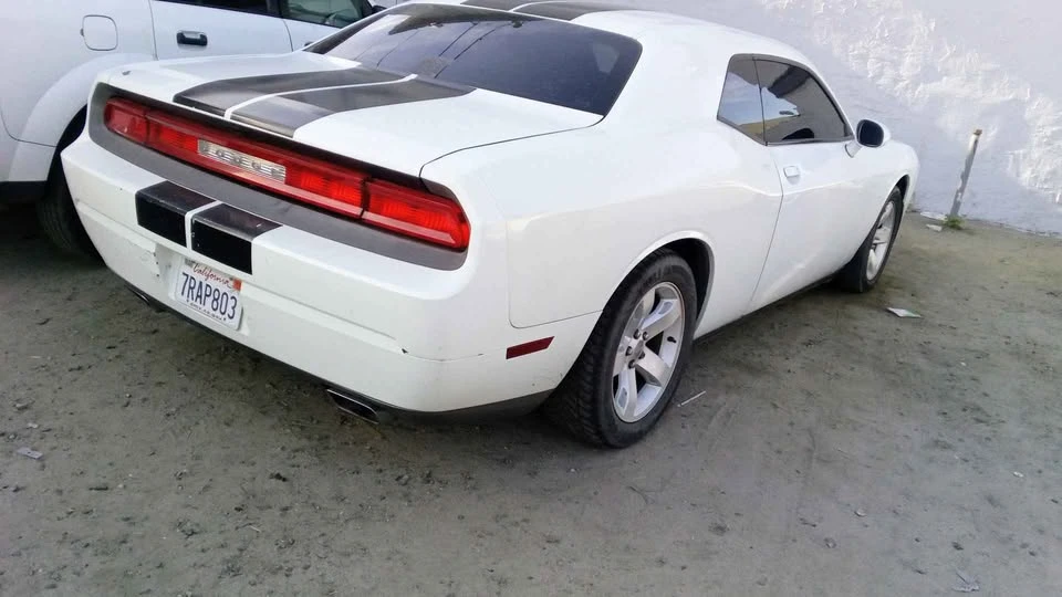 2013 Dodge Challenger 3rd Gen - Image 2 of 5