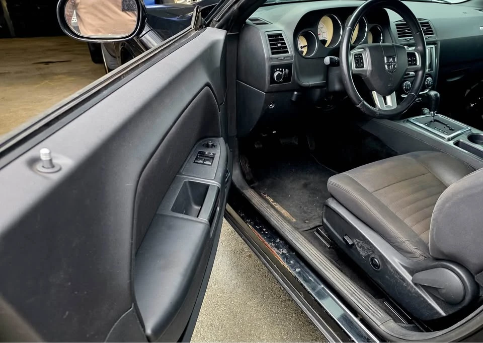 2013 Dodge Challenger 3rd Gen - Image 7 of 12