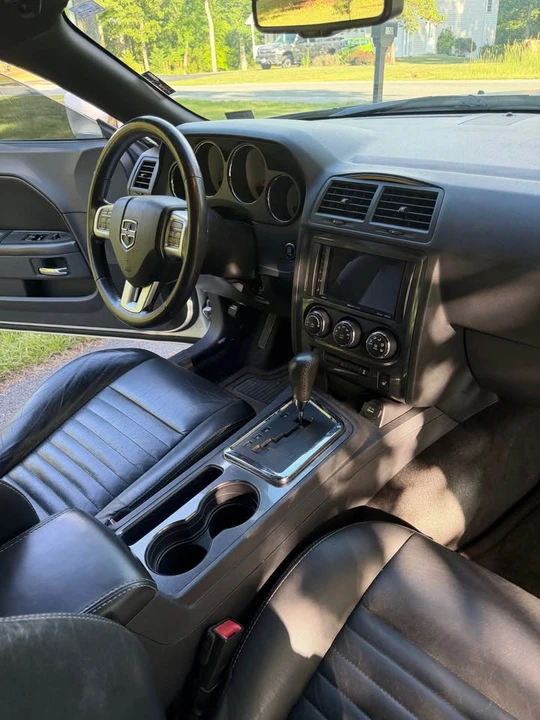 2013 Dodge Challenger 3rd Gen - Image 10 of 12