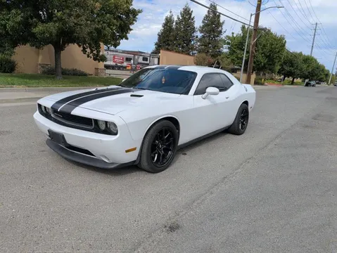 2013 Dodge Challenger SXT Coupe