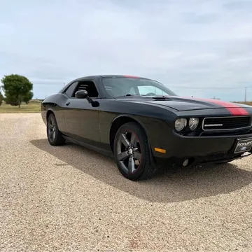2013 Dodge Challenger SXT Coupe