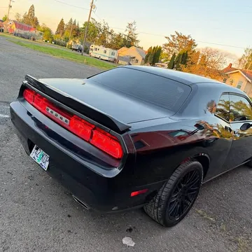 2013 Dodge Challenger SXT Coupe 2D
