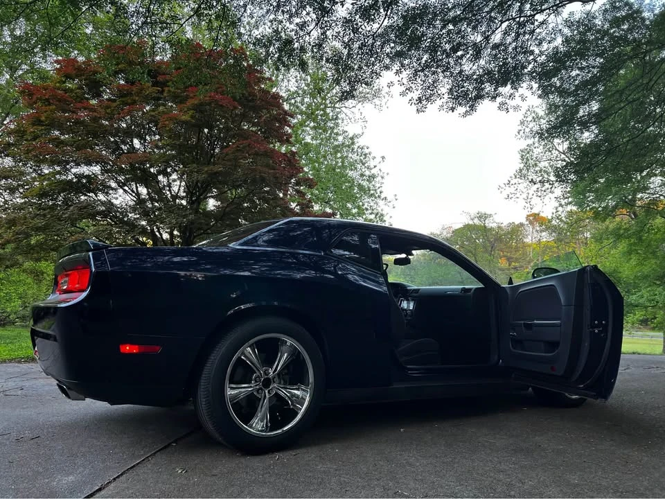 2013 Dodge Challenger 3rd Gen - Image 6 of 18