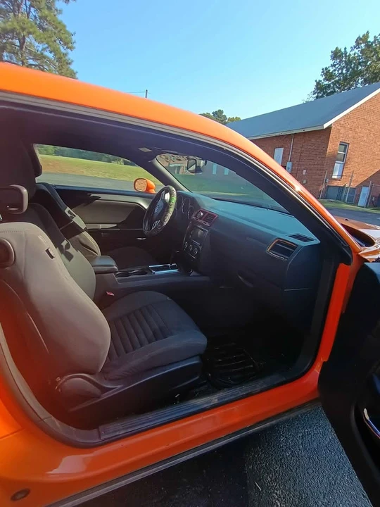 2013 Dodge Challenger 3rd Gen - Image 3 of 8