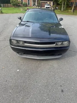 2013 Dodge Challenger SXT Coupe 2D