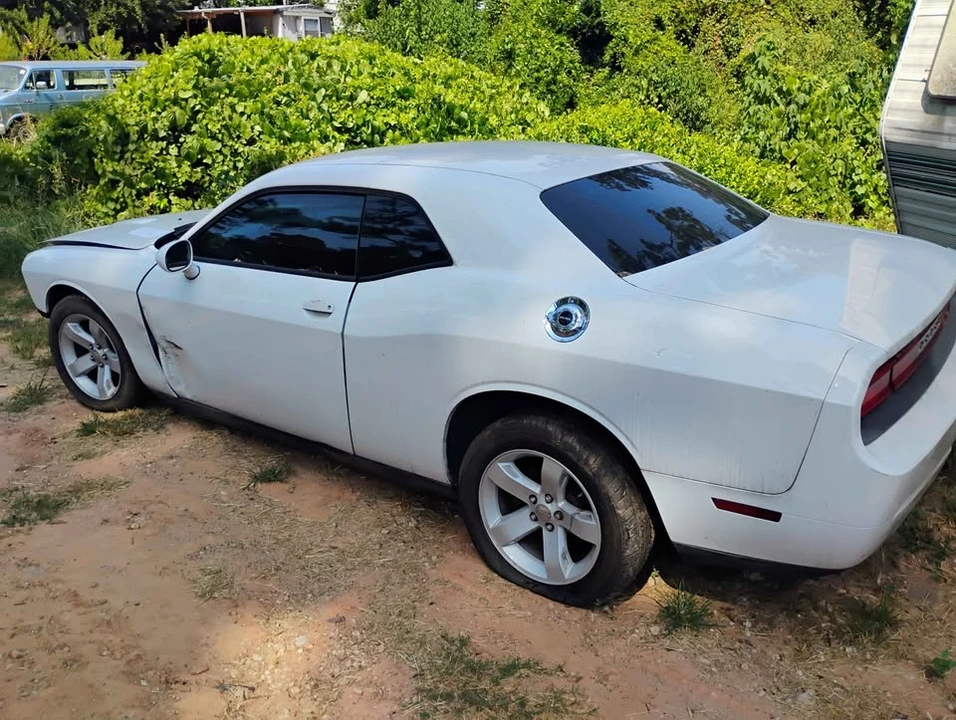 2013 Dodge Challenger 3rd Gen - Image 19 of 20