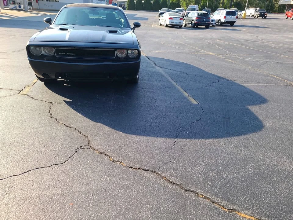 2013 Dodge Challenger 3rd Gen - Image 3 of 8