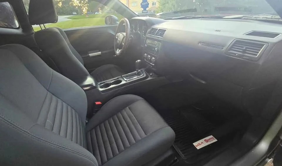 2013 Dodge Challenger 3rd Gen - Image 14 of 16
