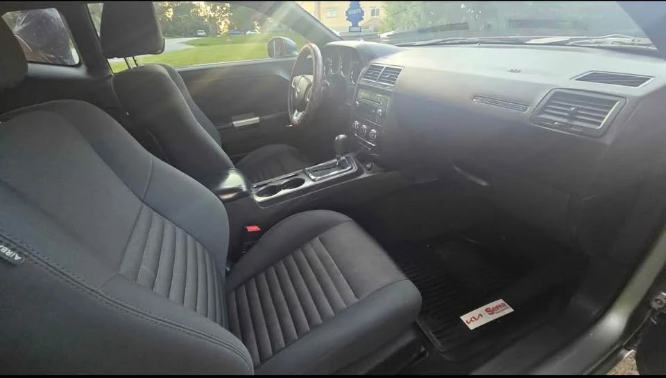 2013 Dodge Challenger 3rd Gen - Image 10 of 16