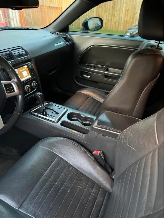 2013 Dodge Challenger 3rd Gen - Image 5 of 12