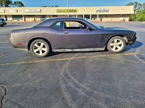 2013 Dodge Challenger SXT Coupe 2D