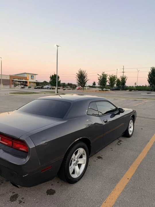 2013 Dodge Challenger 3rd Gen - Image 7 of 19