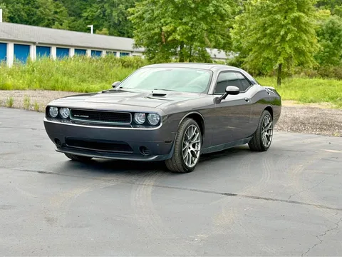 2013 Dodge Challenger SXT Coupe