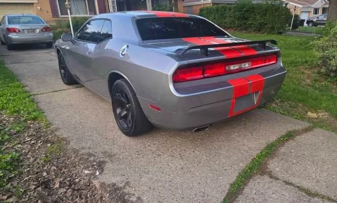 2013 Dodge Challenger 3rd Gen - Image 13 of 16