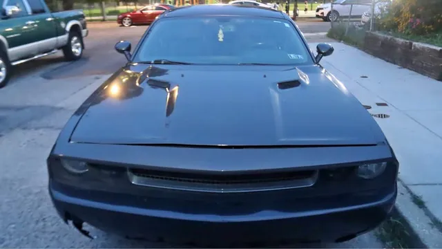 2013 Dodge Challenger SXT Coupe 2D