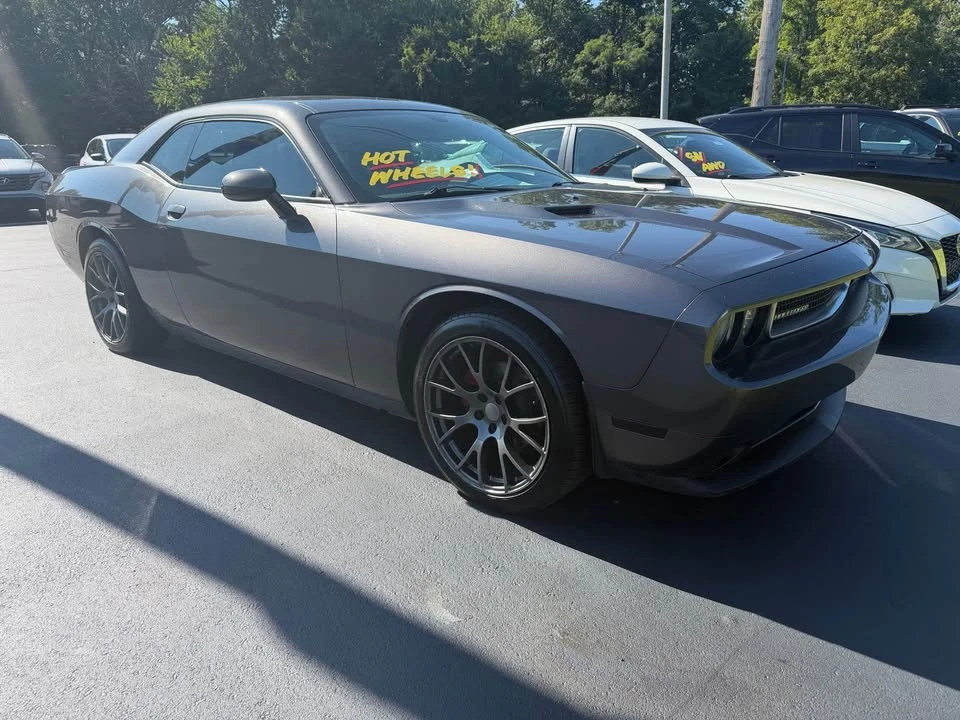 2013 Dodge Challenger 3rd Gen - Image 3 of 8