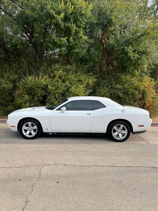 2013 Dodge Challenger 3rd Gen - Image 2 of 7