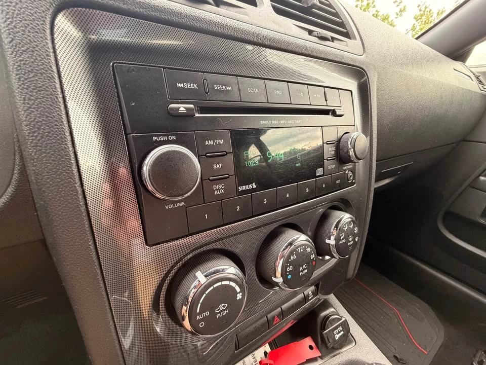 2013 Dodge Challenger 3rd Gen - Image 14 of 16