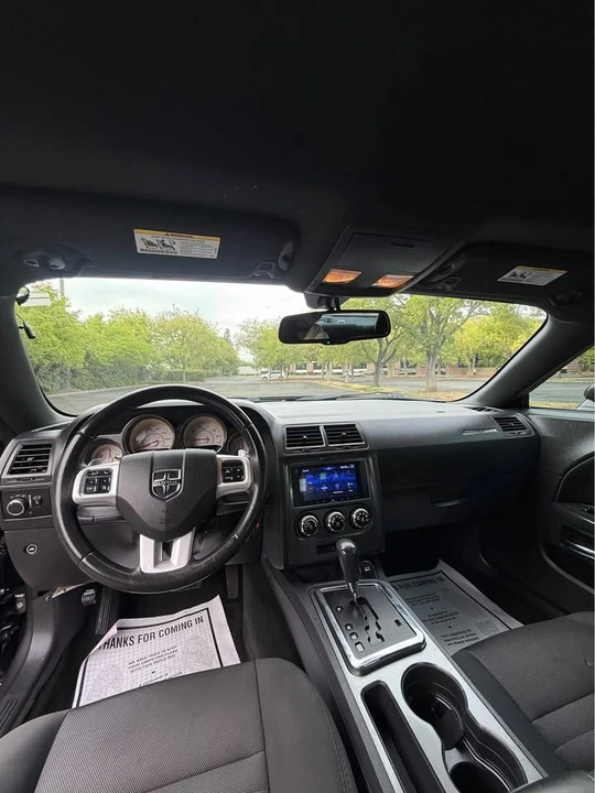 2013 Dodge Challenger 3rd Gen - Image 11 of 17