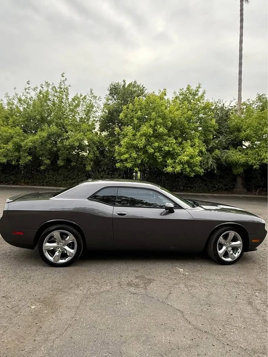 2013 Dodge Challenger 3rd Gen - Image 8 of 17
