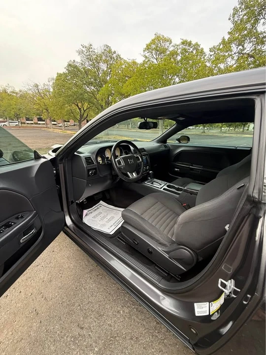 2013 Dodge Challenger 3rd Gen - Image 16 of 17