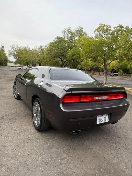 2013 Dodge Challenger 3rd Gen - Image 5 of 17