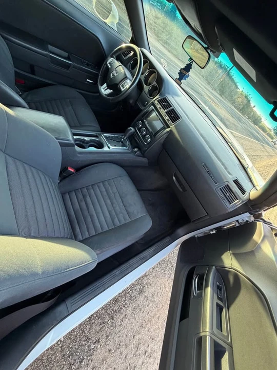 2013 Dodge Challenger 3rd Gen - Image 11 of 14