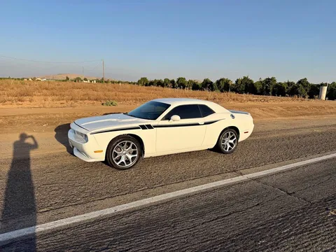 2013 Dodge Challenger SXT Coupe 2D