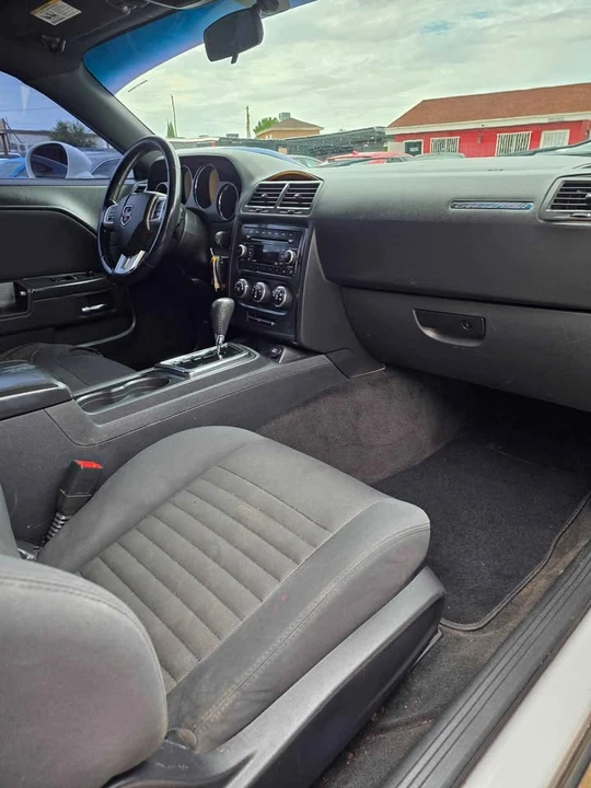 2013 Dodge Challenger 3rd Gen - Image 6 of 8