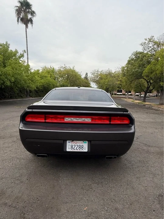2013 Dodge Challenger 3rd Gen - Image 6 of 17