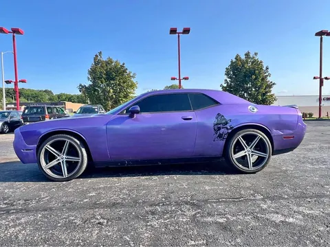 2013 Dodge Challenger SXT Coupe 2D