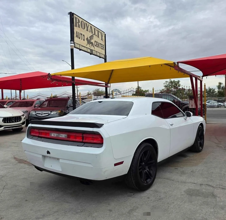 2013 Dodge Challenger 3rd Gen - Image 2 of 8